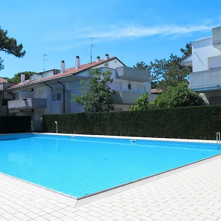 Parco Hemingway-20 By Interhome